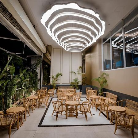 The Rangoon Hotel 外观 照片