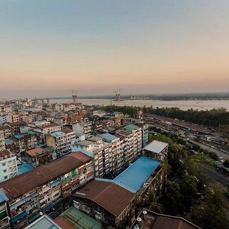 The Rangoon Hotel 外观 照片