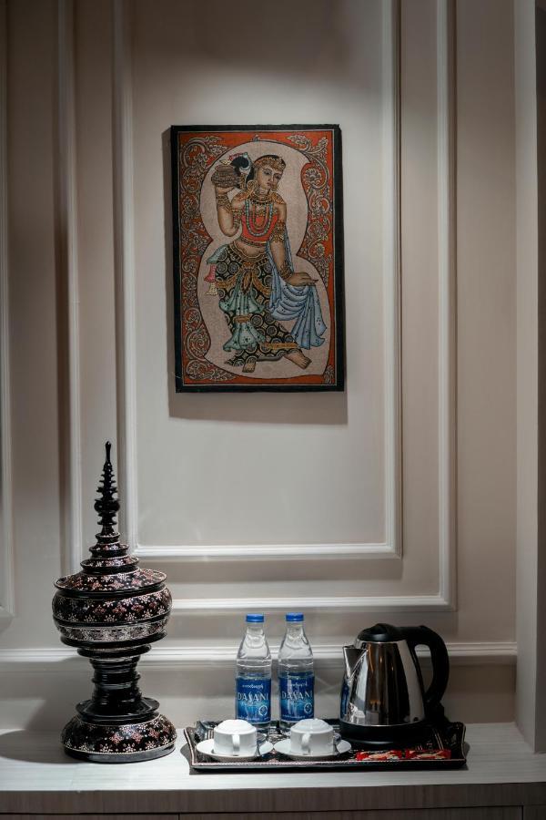 The Rangoon Hotel 外观 照片